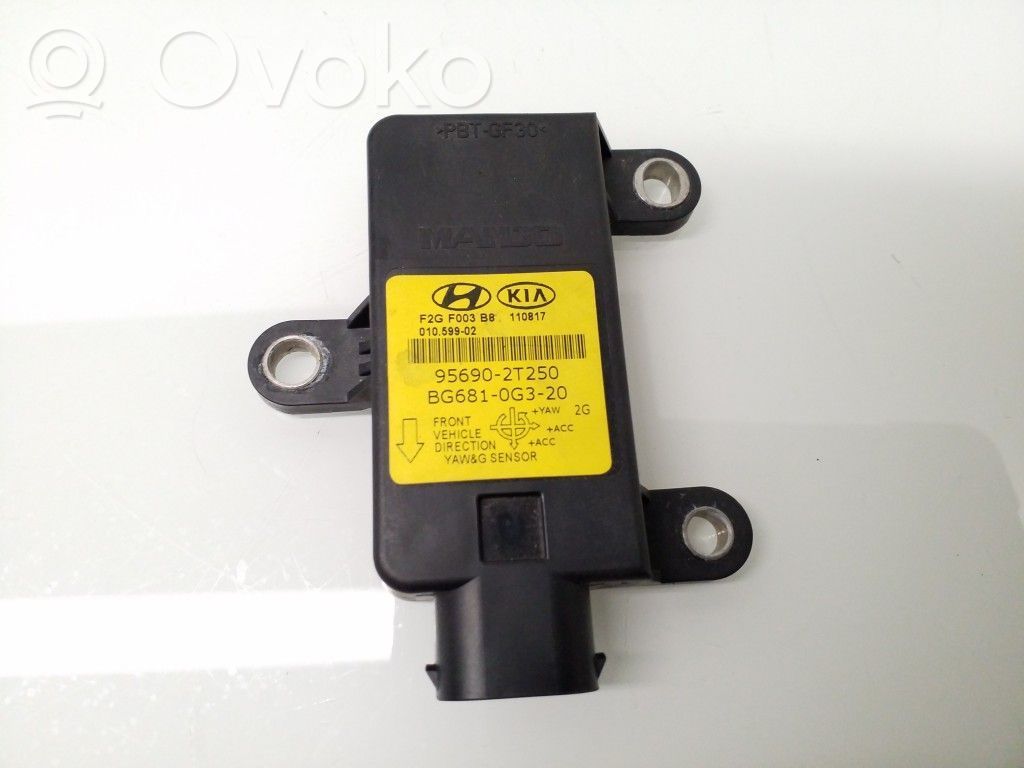 Hyundai i40 ESP acceleration yaw rate sensor 