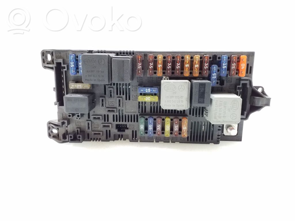 Mercedes-Benz E W211 Fuse module 