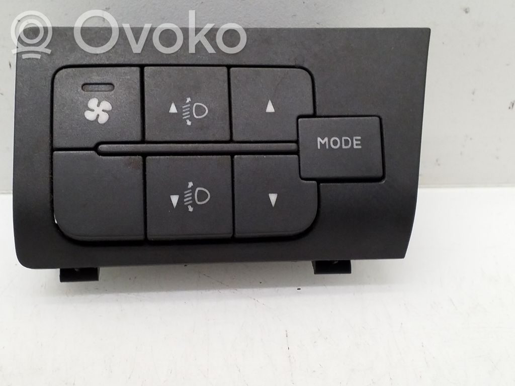 Citroen Jumper Headlight level height control switch 