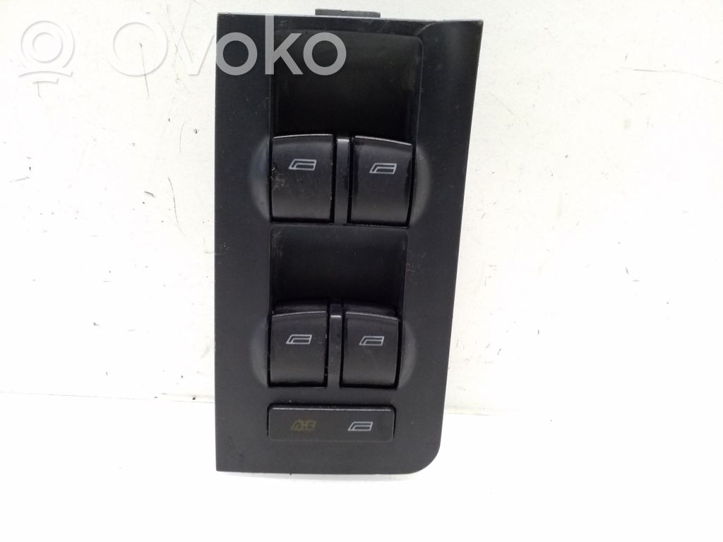 Audi A6 Allroad C5 Electric window control switch 