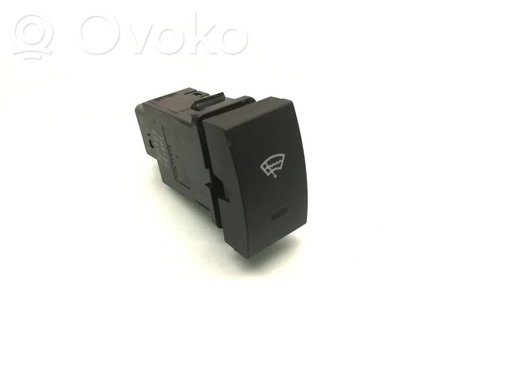 Hyundai Tucson JM Windscreen/window heater switch 