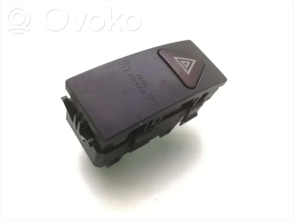 Mercedes-Benz E W212 Hazard light switch 