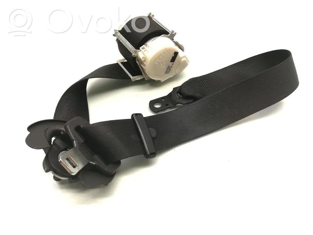BMW X3 E83 Front seatbelt 