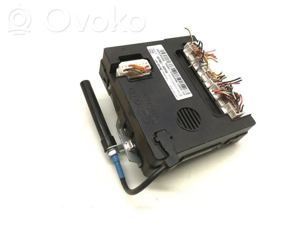 Hyundai Santa Fe Comfort/convenience module 