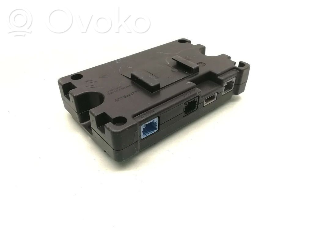 Renault Megane III GPS navigation control unit/module 