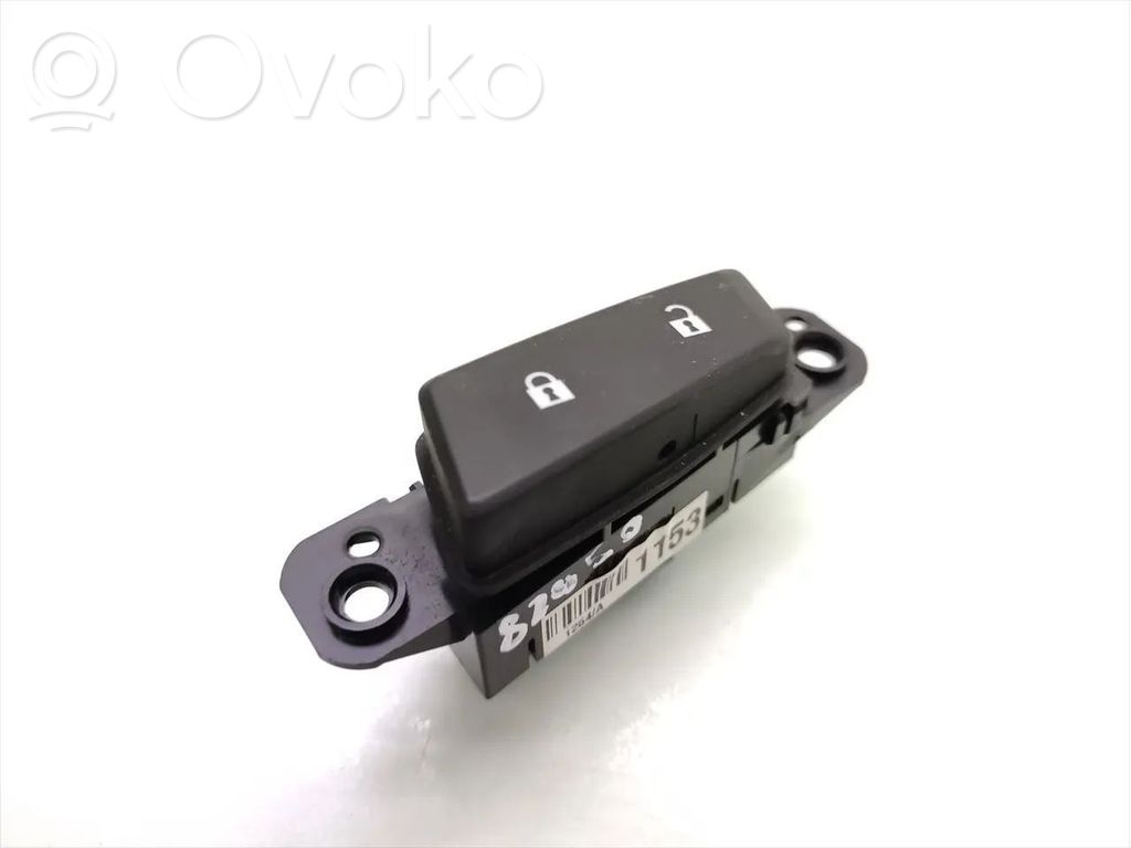 Chevrolet Uplander Central locking switch button 
