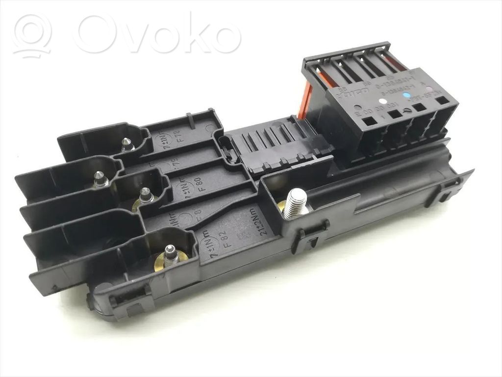 Mercedes-Benz GL X164 Fuse module 