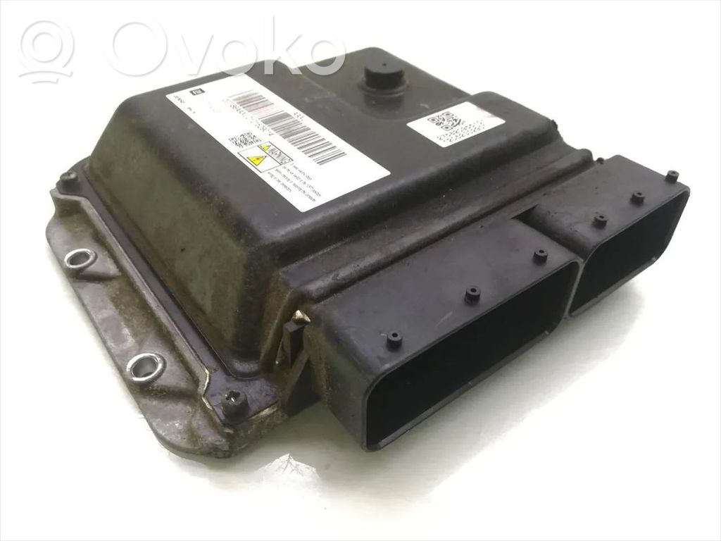Opel Astra J Engine control unit/module 