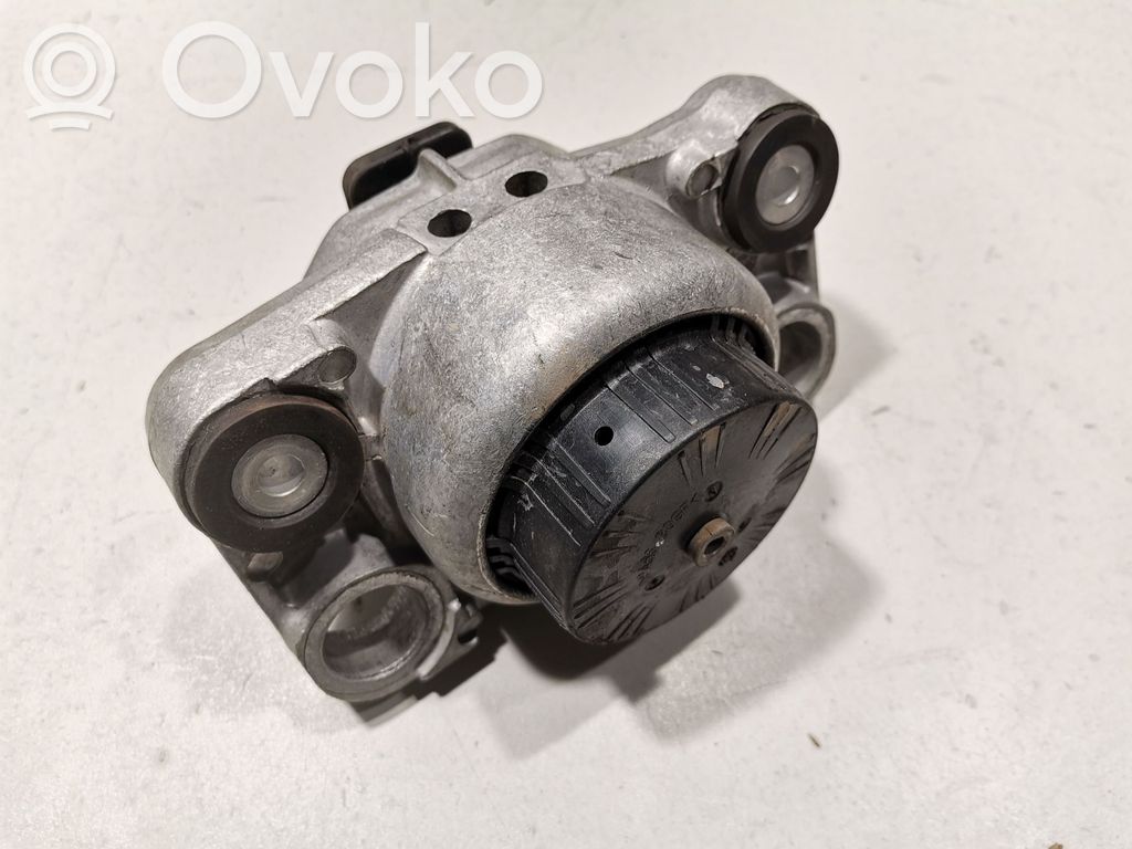 Land Rover Defender Engine mount bracket 