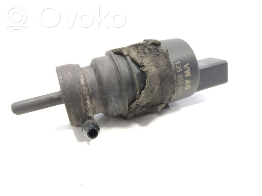 Audi A6 S6 C6 4F Windscreen/windshield washer pump 