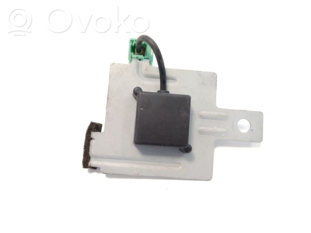Mazda CX-7 Antena (GPS antena) 