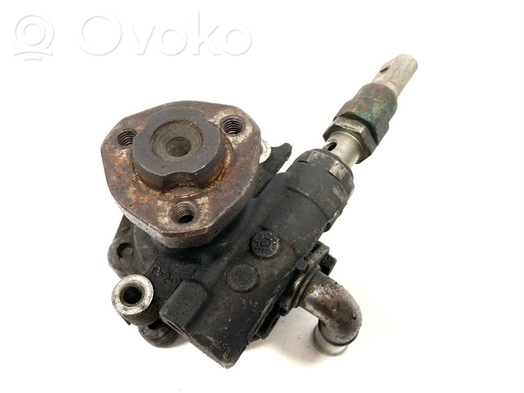 Volkswagen Golf IV Power steering pump 