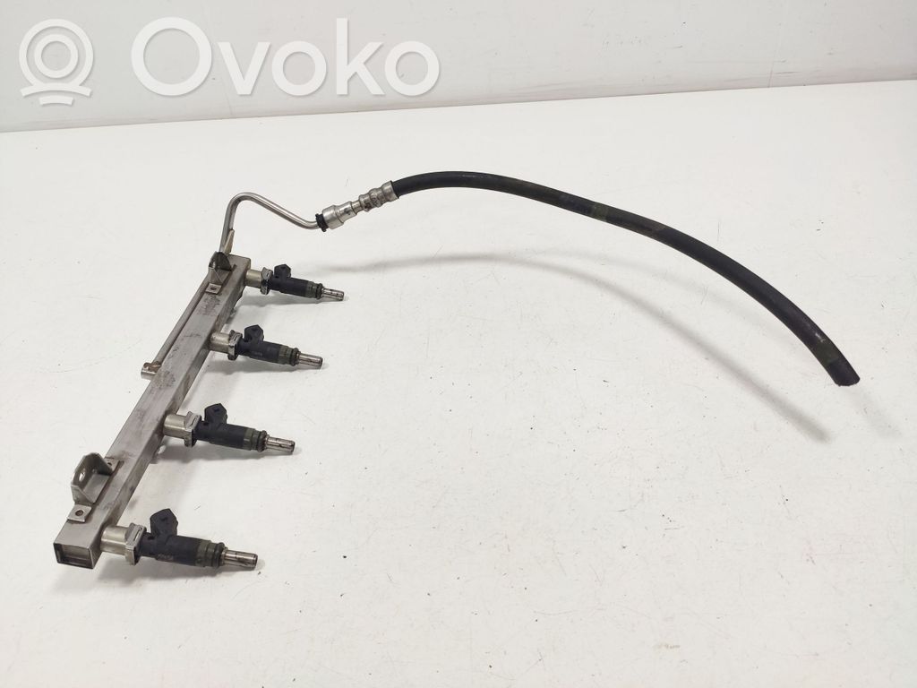 BMW 3 E90 E91 Degvielas maģistrālā caurule 