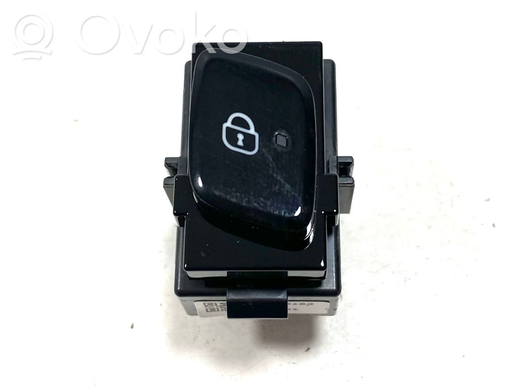 Volvo XC90 Central locking switch button 