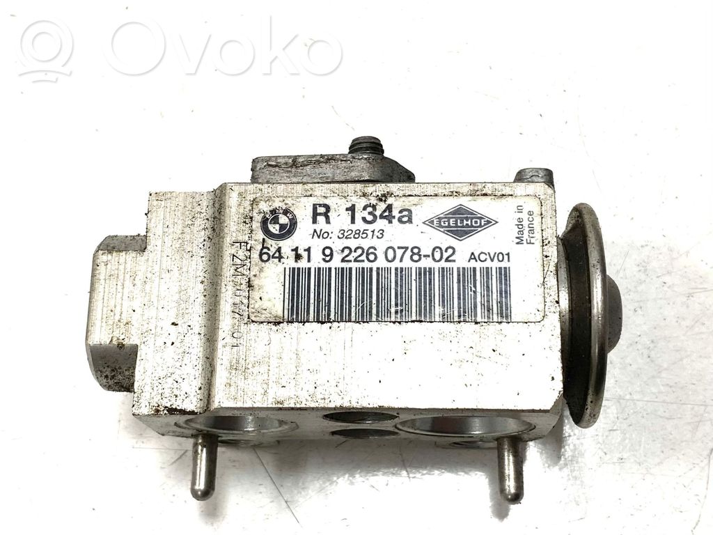 BMW X1 E84 Air conditioning (A/C) expansion valve 