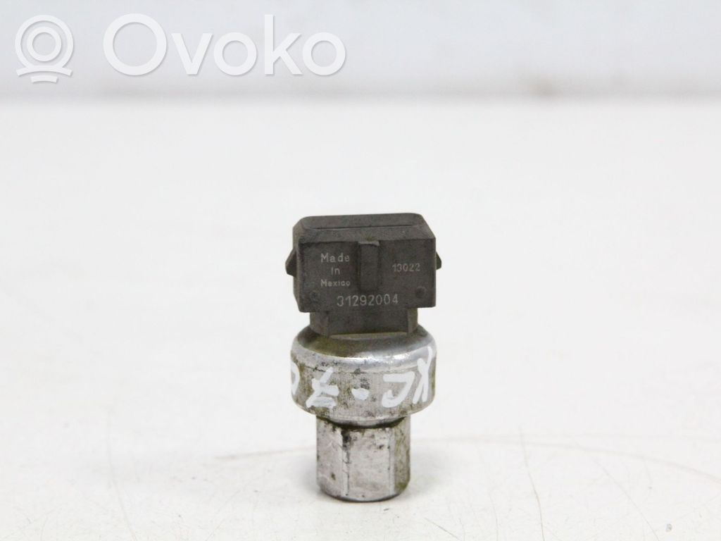 Volvo XC70 Air conditioning (A/C) pressure sensor 