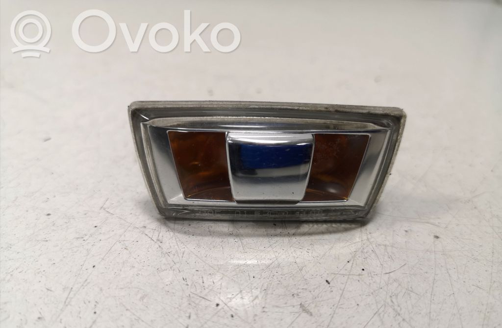 Opel Insignia A Front fender indicator light 