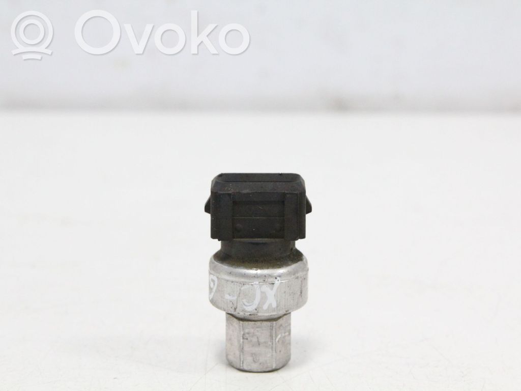 Volvo XC60 Ilmastointilaitteen paineanturi (A/C) 