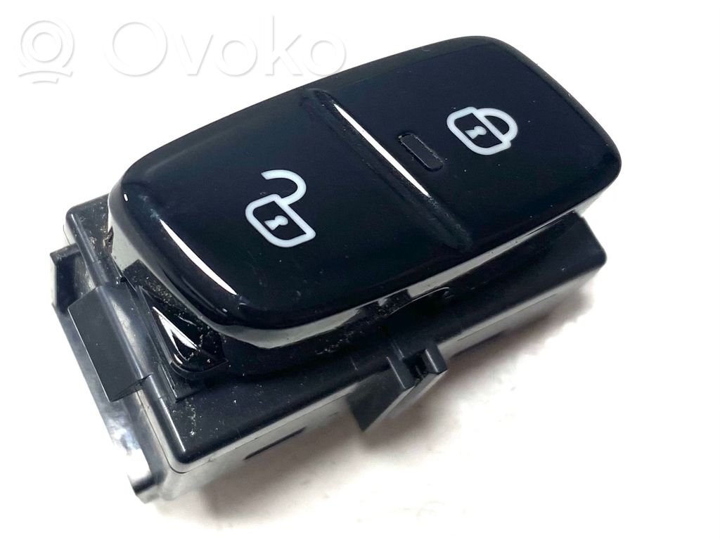 Volvo XC90 Central locking switch button 