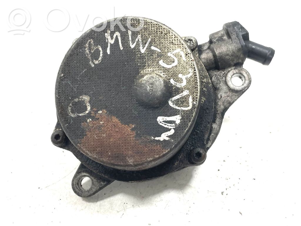 BMW 5 E60 E61 Vacuum pump 