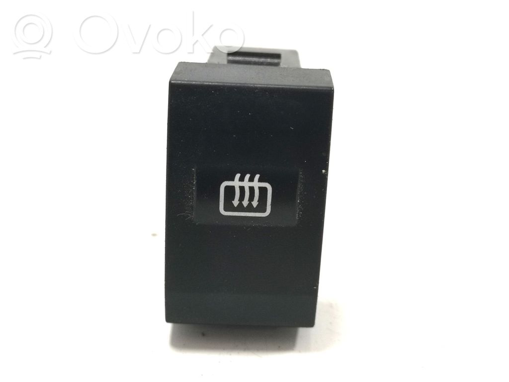 KIA Sorento Windscreen/window heater switch 