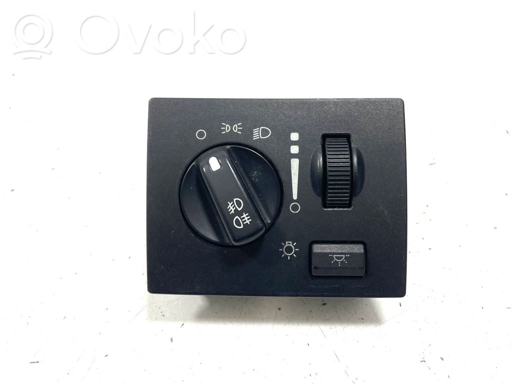Chrysler Town & Country V Light switch 