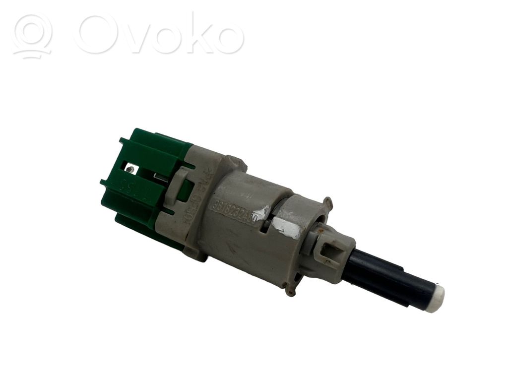 Citroen C3 Aircross Brake pedal sensor switch 