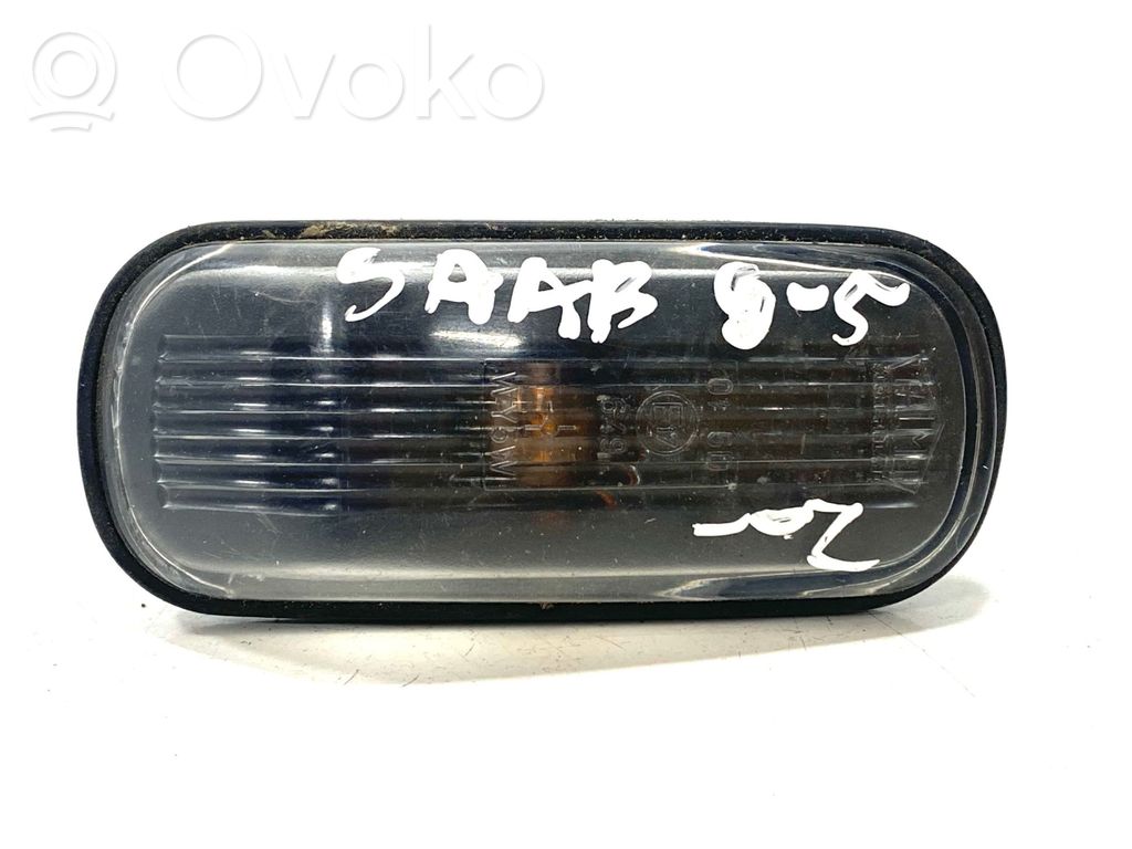 Saab 9-5 Front fender indicator light 