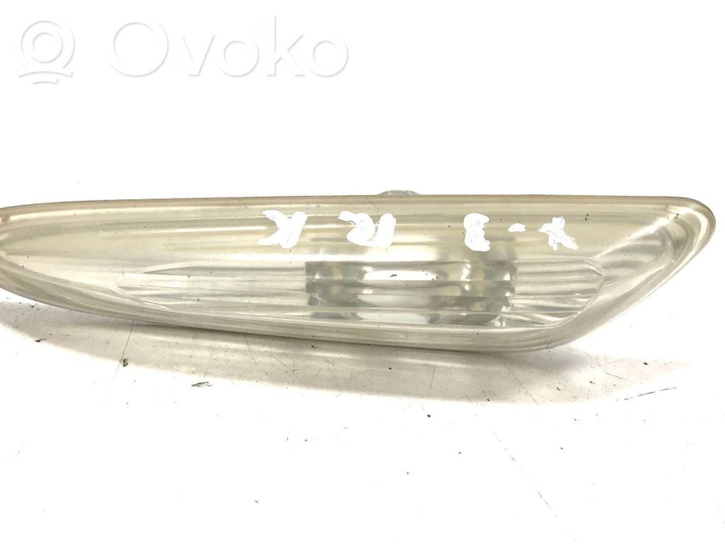 BMW X3 E83 Front fender indicator light 