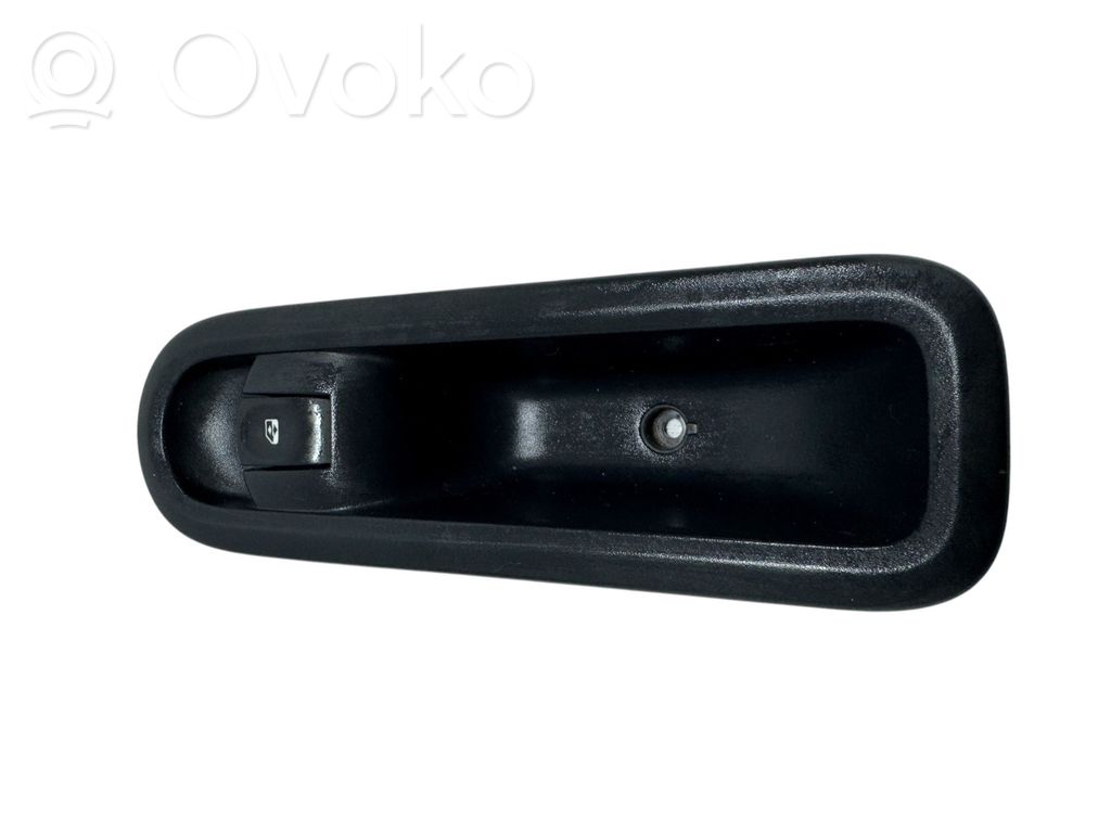 Renault Clio III Electric window control switch 