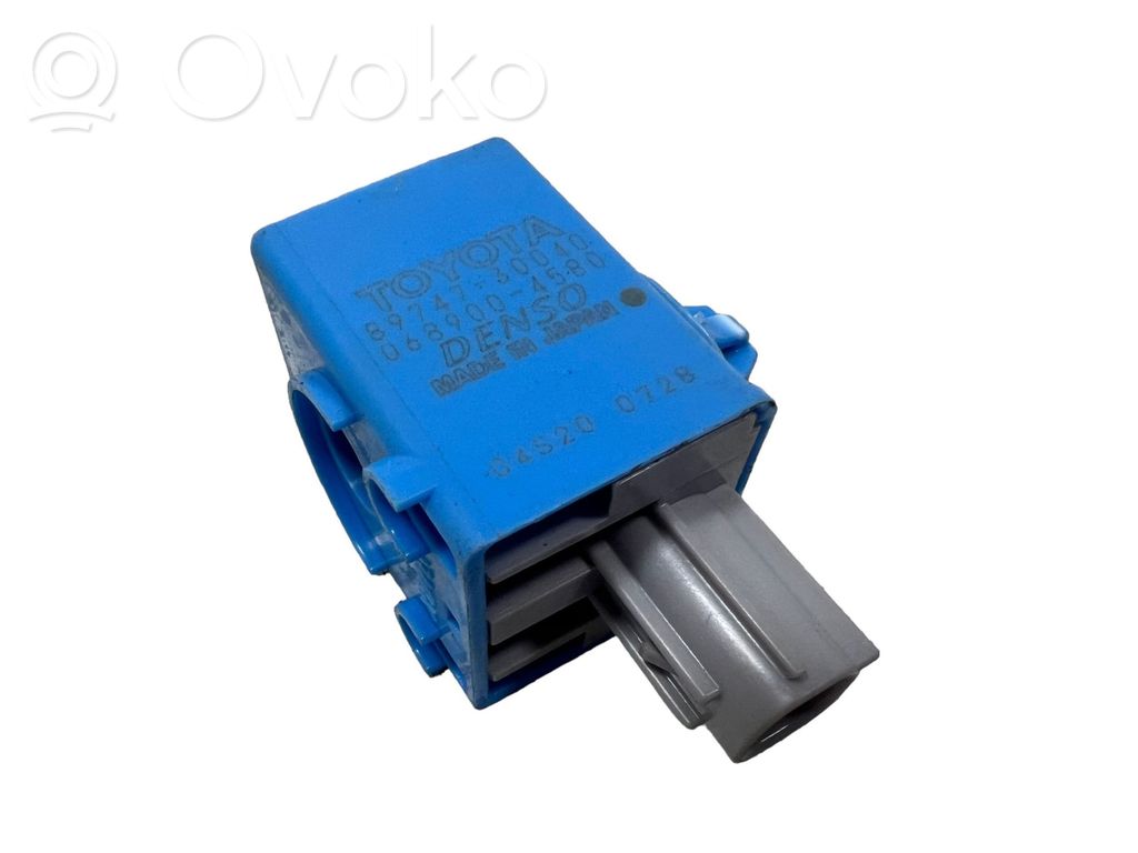 Toyota RAV 4 (XA40) Central locking relay 