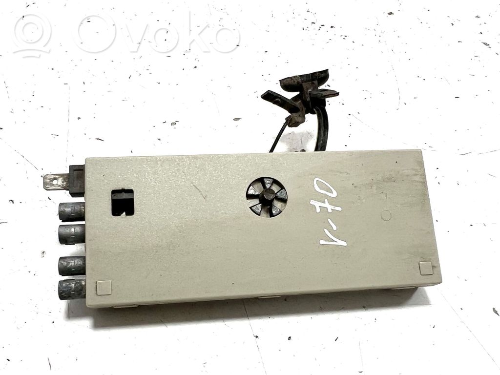 Volvo V70 Antenos stiprintuvas 