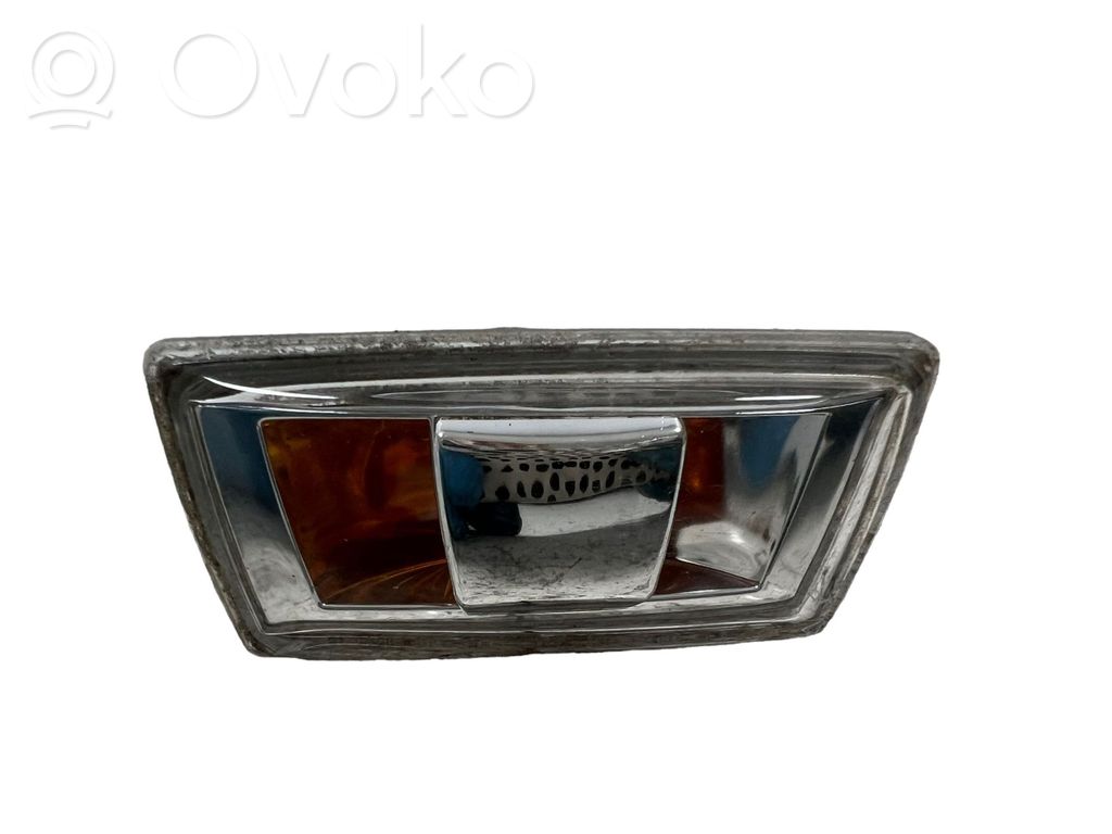 Opel Corsa E Front fender indicator light 