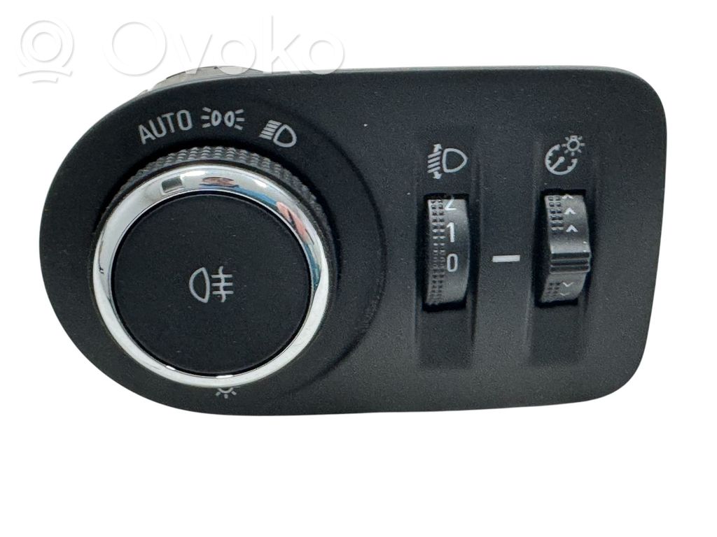 Opel Astra K Light switch 