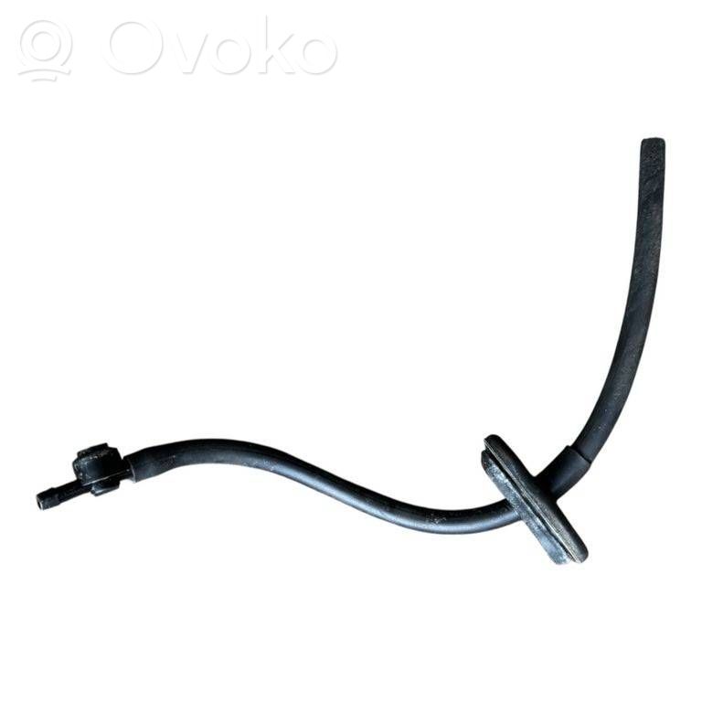 Ford Focus Windshield washer spray nozzle 