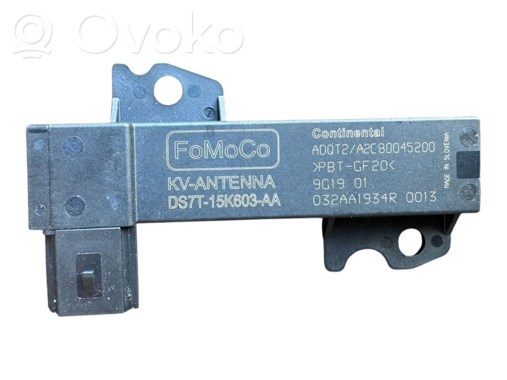 Ford Escape IV Antenos stiprintuvas 