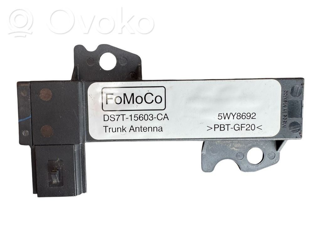 Ford Escape IV Antenos stiprintuvas 