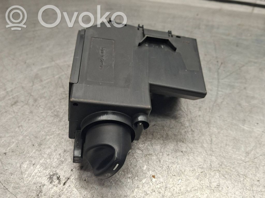 Mercedes-Benz E W210 Light switch 
