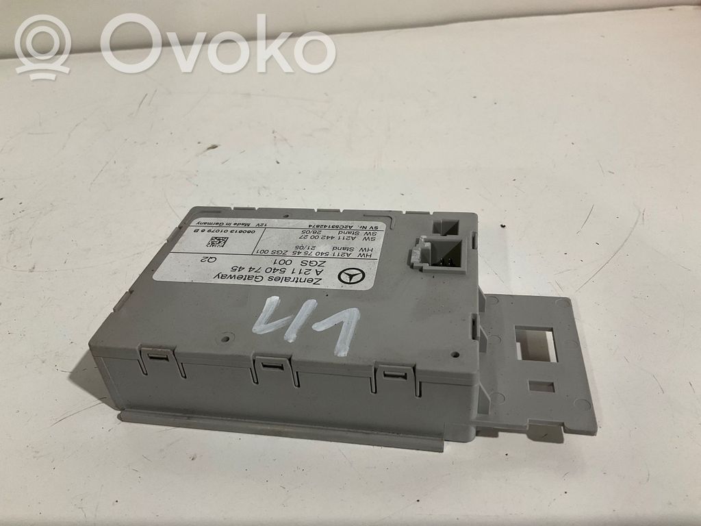 Mercedes-Benz E W211 Gateway control module 