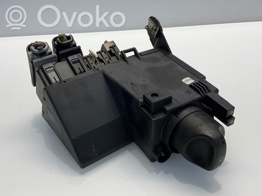 Mercedes-Benz E W210 Light switch 