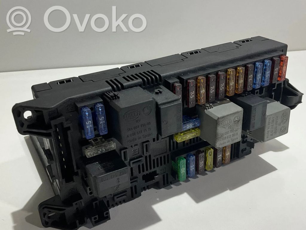 Mercedes-Benz E W211 Fuse module 