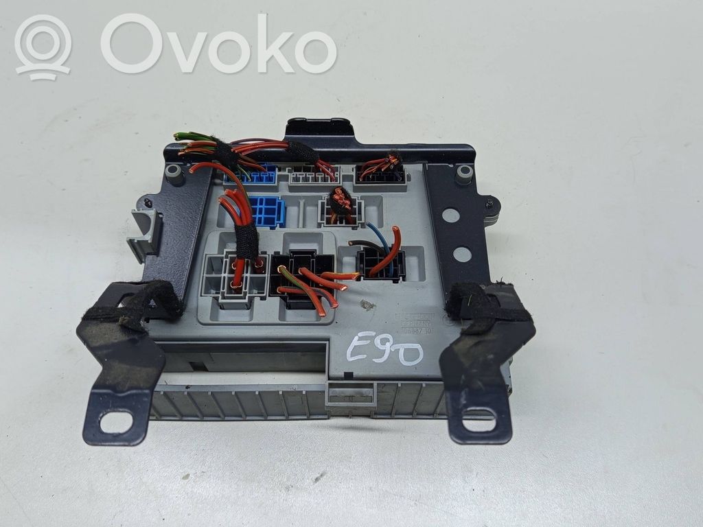 BMW 3 E90 E91 Fuse module 