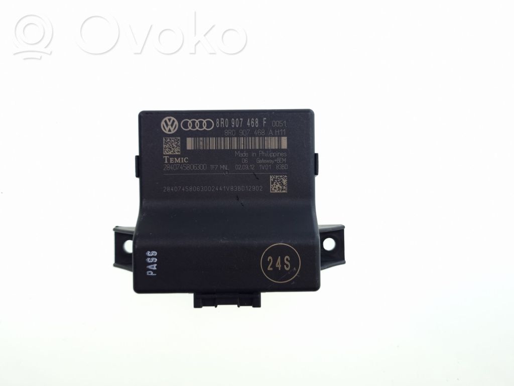 Audi A4 S4 B8 8K Gateway control module 
