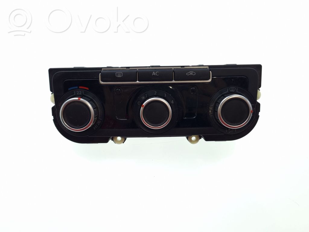 Volkswagen Golf VI Climate control unit 
