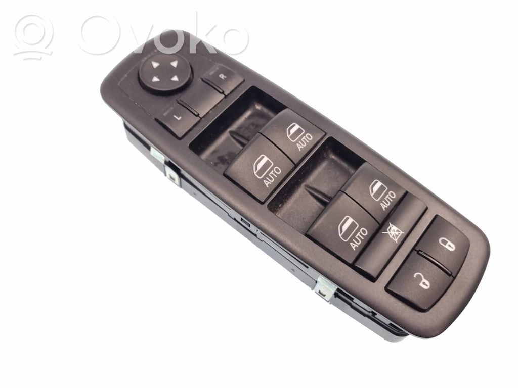 Chrysler Pacifica Electric window control switch 