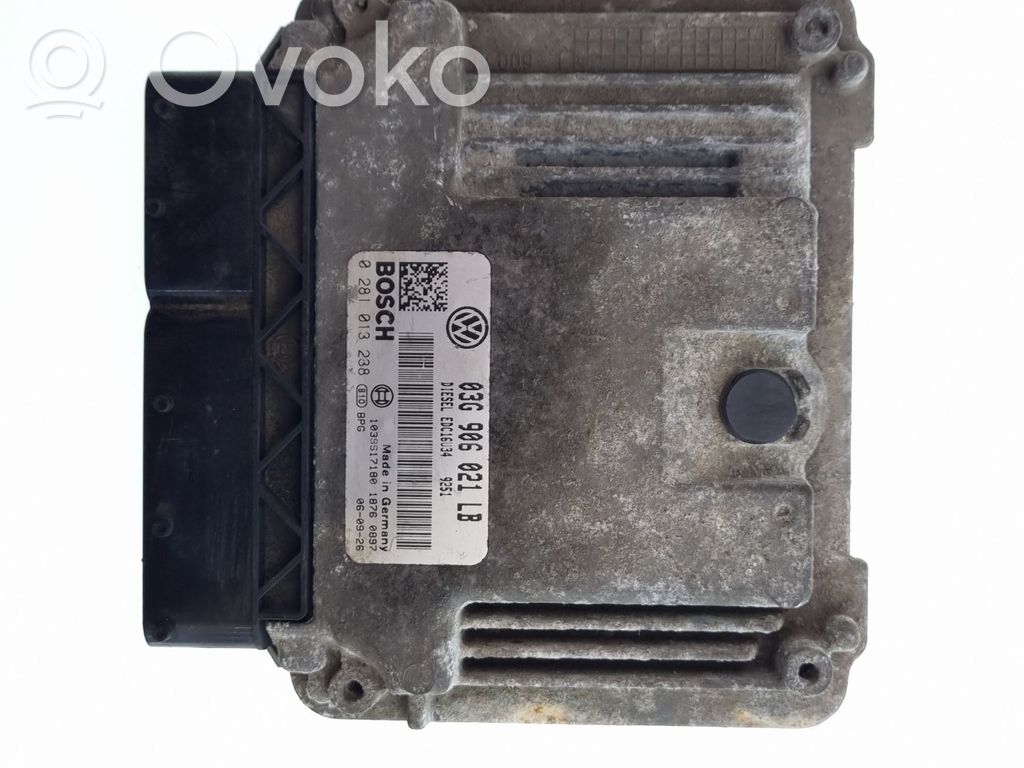 Skoda Fabia Mk2 (5J) Engine control unit/module 