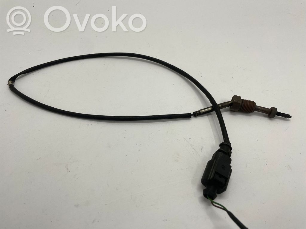 Volkswagen PASSAT B7 Exhaust gas temperature sensor 