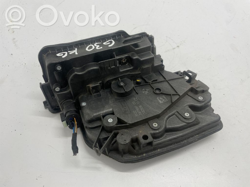 BMW 5 G30 G31 G38 Galinių durų spyna 