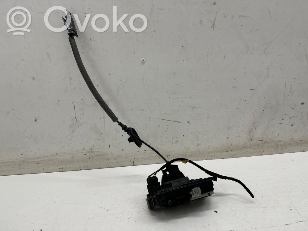 Ford Puma Priekšpusē slēdzene 