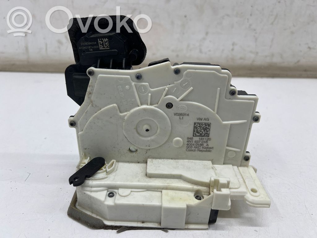 Porsche Taycan 9J1 Front door lock 